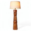 Houten vloerlamp met geometrisch design en linnen lampenkap 150 cm hoog